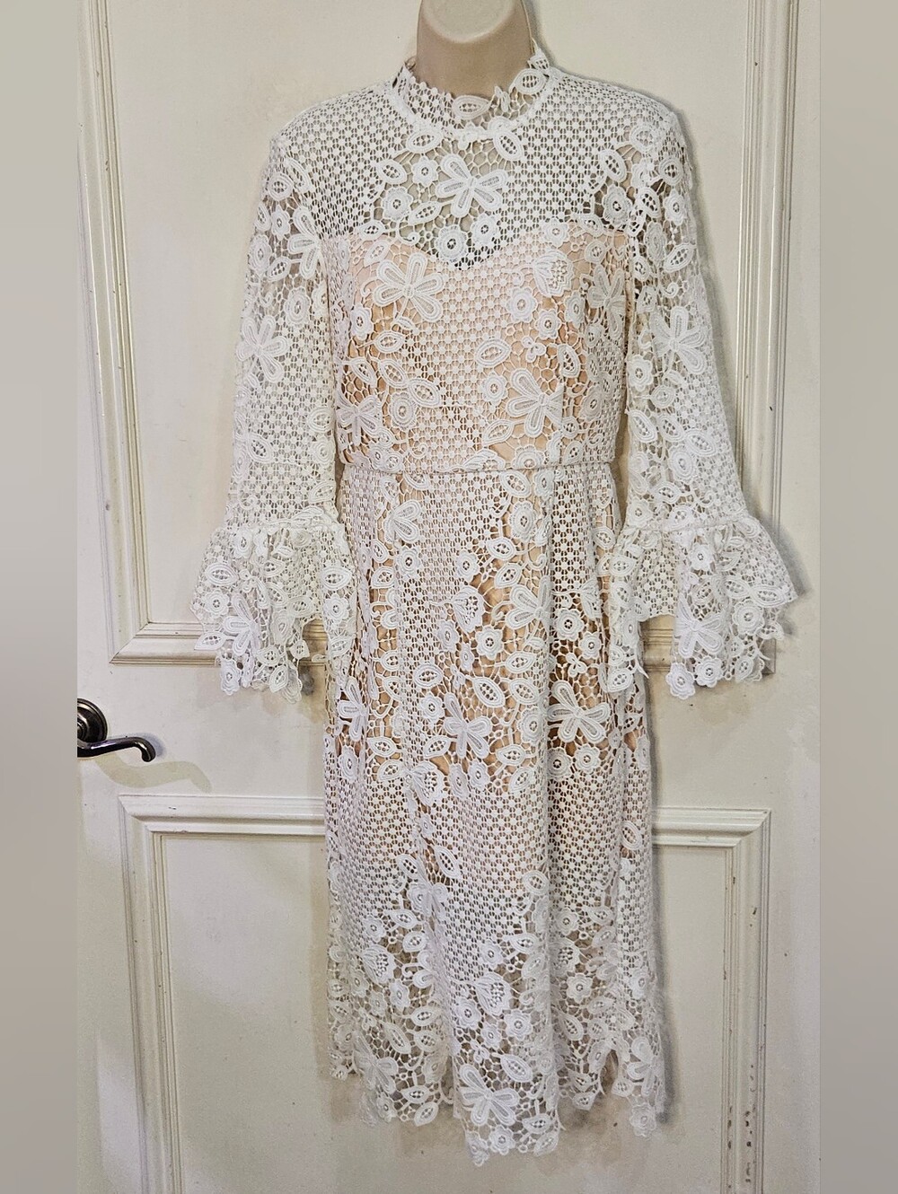 Free People La Spezia Dress White Scalloped Lace Beige Lining Bell Sleeves,Small - Picture 6 of 16